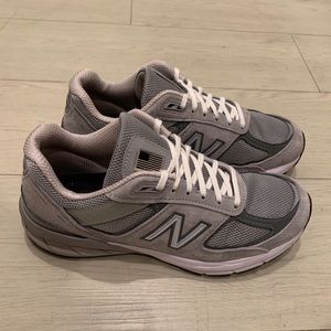 New Balance 990 v5